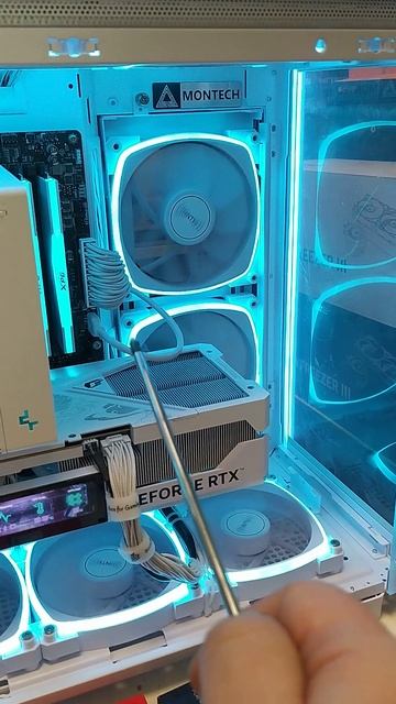 Красивый игровой компьютер за 314 000 руб без СЖО. Montech KING 95 PRO +  RTX 4080 SUPER 16GB iGame
