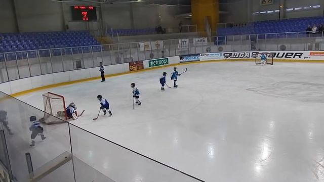 Sportországi Cápák-MTK Mini B meccs az UTE Mini B tornán