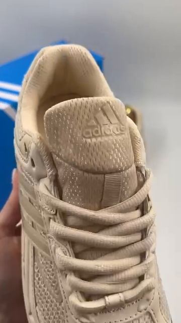 Кроссовки Adidas Response CL (кофе)