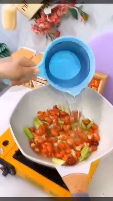 Удобный складной ковш