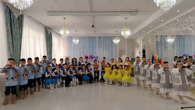 Оркестр "Комус дор5ооннор" ("Золотые звуки")