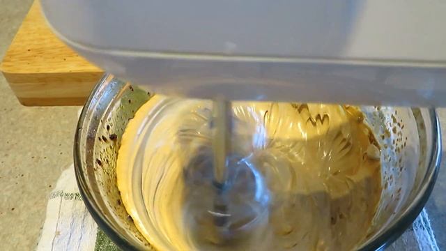 Super Thick and Frothy DALGONA Coffee Recipe at Home | Canada Vlog