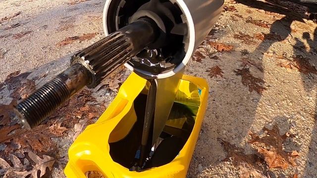 How To Change Lower Unit Oil | Mercury Torquemaster II Gearcase