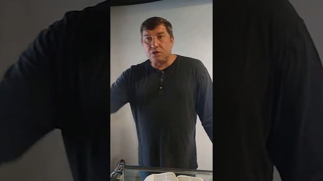Обернутся  чтобы стать другим человеком