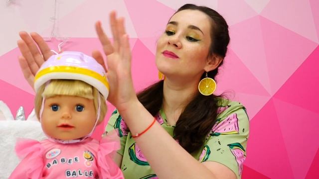 Как мама - игры в дочки матери. Беби Бон Эмили на велопрогулке