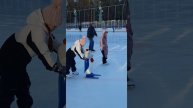 На каток с друзьями🥰❄️❤️🔥Таисия, мама, папа и друзья в эфире❤️