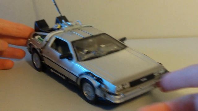 Welly 1:24 Back To The Future I Delorean Time Machine Review