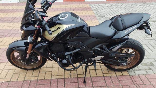 Kawasaki z750r.mp4
