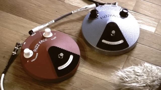 Jim Dunlop BAND OF GYPSYS Fuzzface vs blue Hendrix Fuzz Face pedal shootout