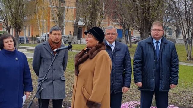 Открытие памятника Шипунову Аркадию Георгиевичу в Ливнах 07.11.2017г.