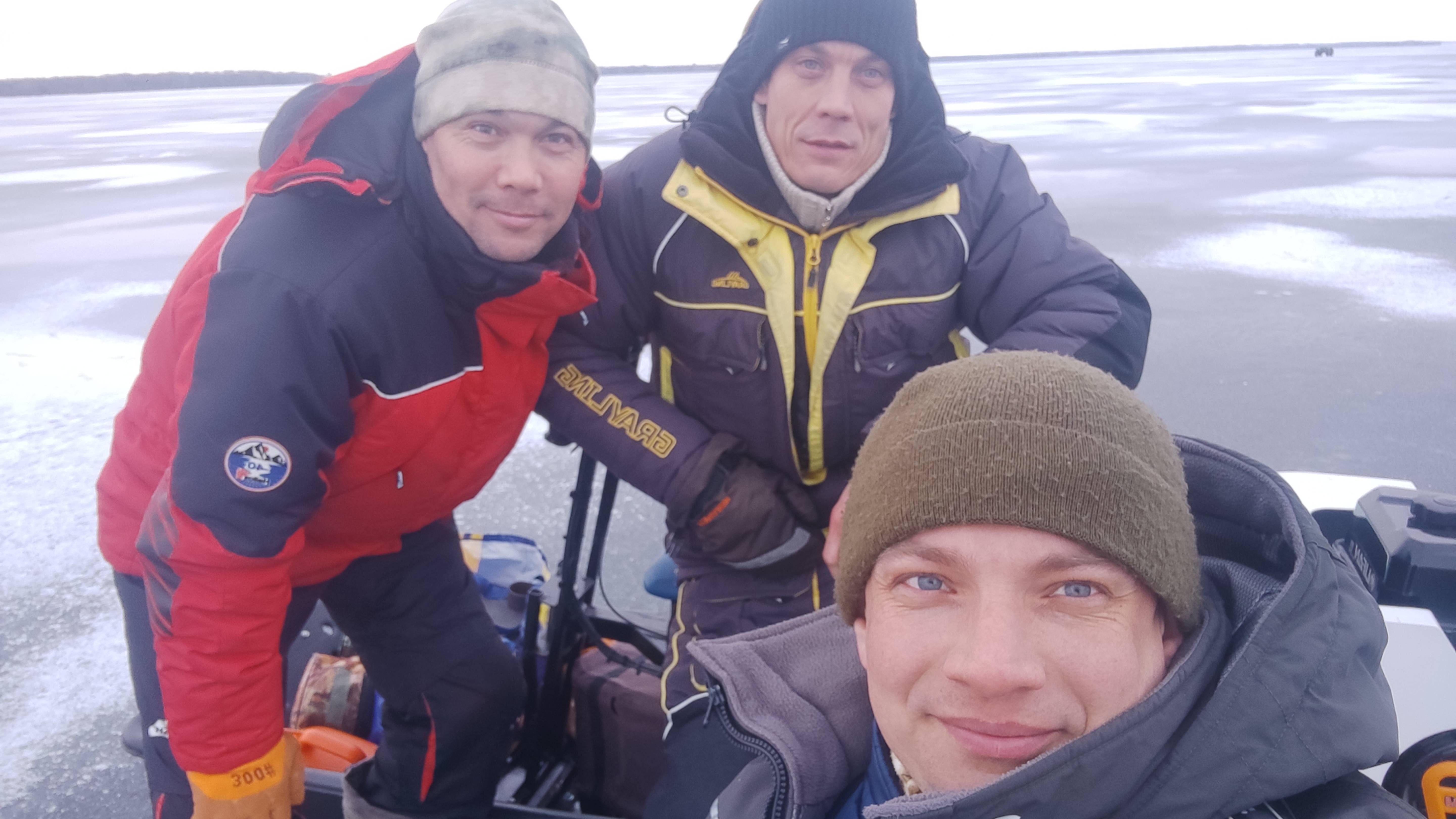 Зимняя рыбалка на Волге с ночевой! Ловля окуня на балансир.