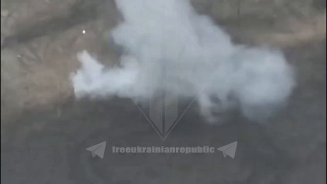 🇷🇺🔥Перешедшие на сторону России солдаты ВСУ днём и ночью жгут БМП Bradley и другую технику ВСУ