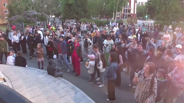 Nоль Три - Как на войне (Агата Кристи кавер)
Спеть любимую песню, когда надоели свои)