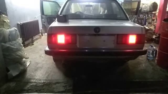 BMW E30 Бу-бу-бу