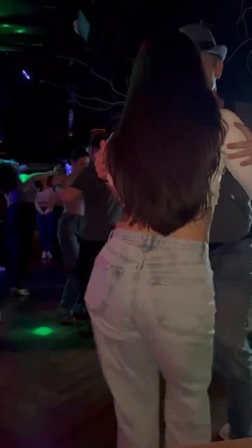 Salsa in Moscow. Vadim Supsun & Farida. Dani J - Lunes X La Mañana #dance