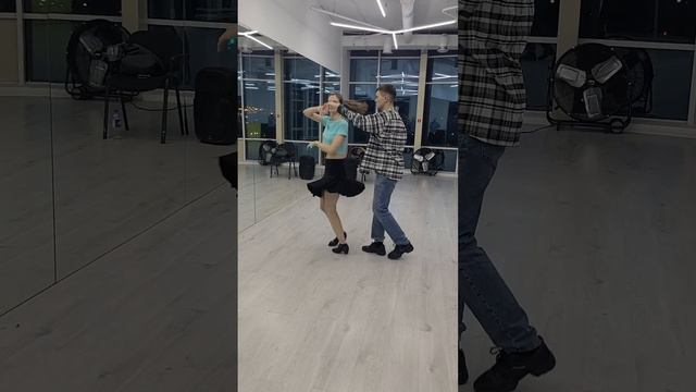 Bachata Partnerwork 24.11.25 Vadim Supsun & Tatiana. Walk, Headroll, Rompe Delante #dance