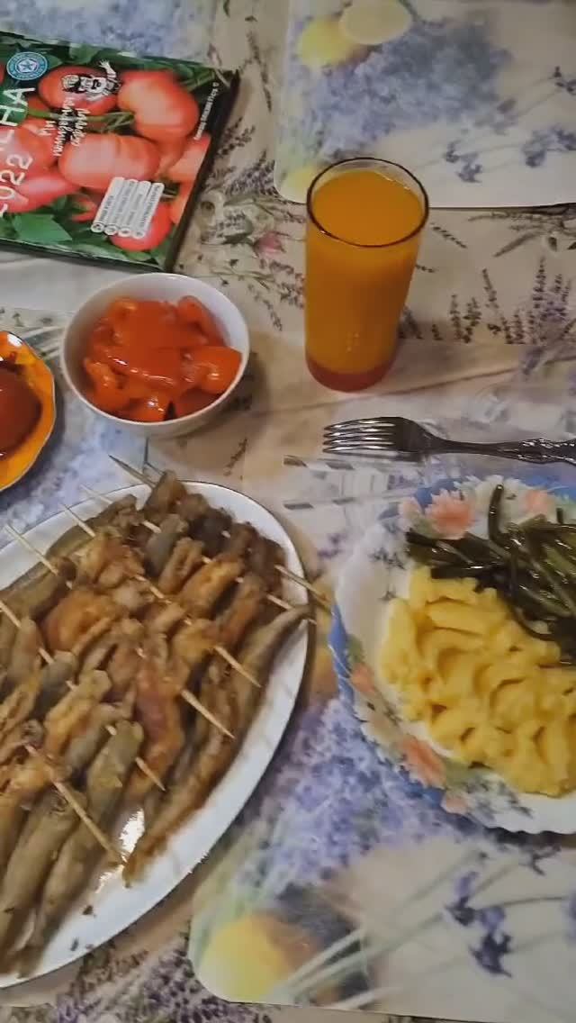 Жареная мойва на шпажках 🐟/Вкусный обед😋