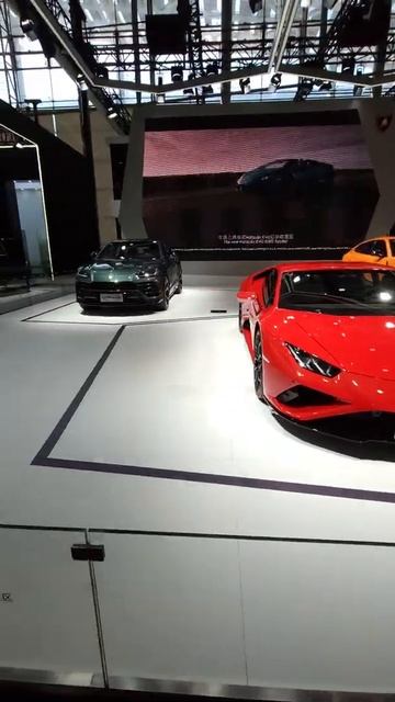 Автосалон 2022#shorts #lamborghini