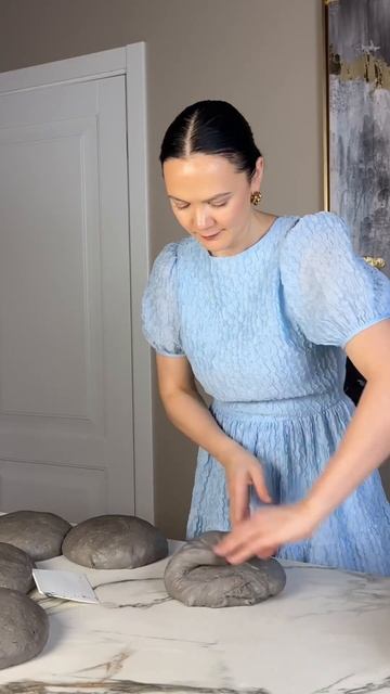 Что победит: цемент, глина или слайм? #хлебназакваске #бездрожжевойхлеб #хлеббездрожжей #цветнойхлеб