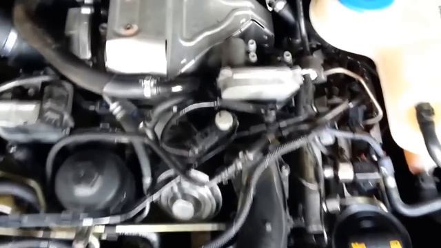 01 Audi 2 7 3 0 TDI removing cover and location intake Madnifolds