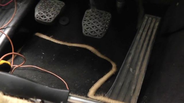Szkoła Druciarstwa Montujemy w BMW e39 CB Radio Midland od lukwita Wazzup :)