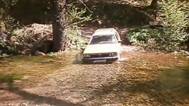 Passat B2 crossing water 2