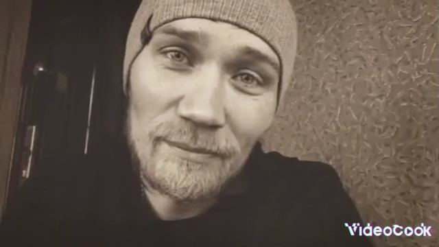 «Стой и СВЕТи».
автор Яна Мкр.
читает Дмитрий Максаков.