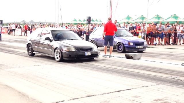 OPEL CORSA vs HONDA
