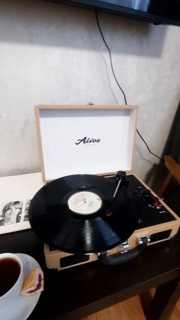 The Beatles или редкий момент в декрете