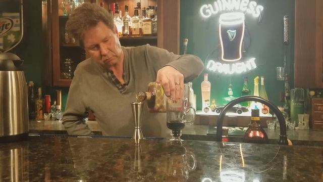Italian Coffee Cocktail  /  Home bartending / home mixology