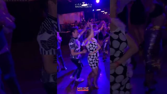 Oleg Loginov & Elena / Bachata / Shine party 2020  [ Romeo Santos - La Mejor Version De Mi ]