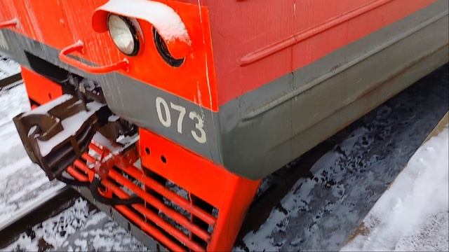 22 января 2025 Электропоезд ЭТ2М-073 Сообщением Санкт-Петербург-Любань Прибывает на станцию Колпино