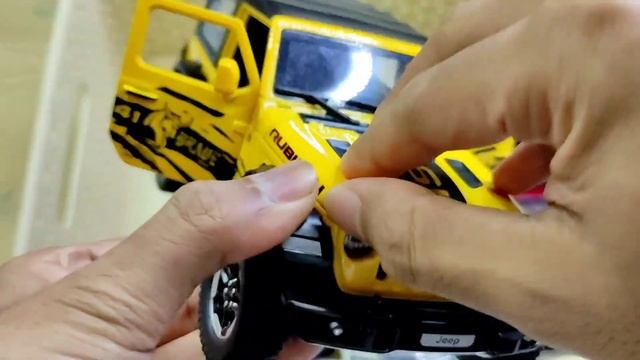 Box Full Of Mini EV, Jeep Wrangler Rubicon, Rolls-Royce, BMW M8 GTE, Lykan HyperSport, Police Car .