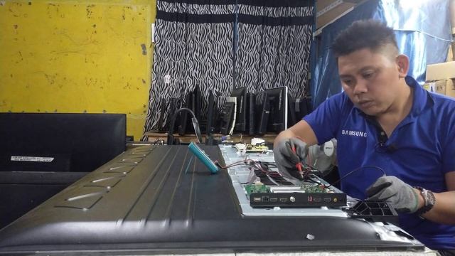 TCL SMART TV NO POWER 65"