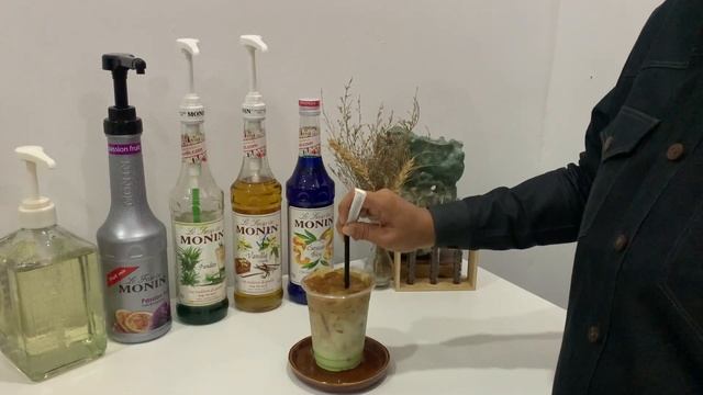 Cafe Vlog EP.1224 | Iced Caffe Pandan Latte | Pandan Coffee | Small cup | Coffee recipe