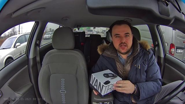 Wideorejestrator trzykanałowy Vantrue N4 - monitoruj swoje auto 24h na dobę!