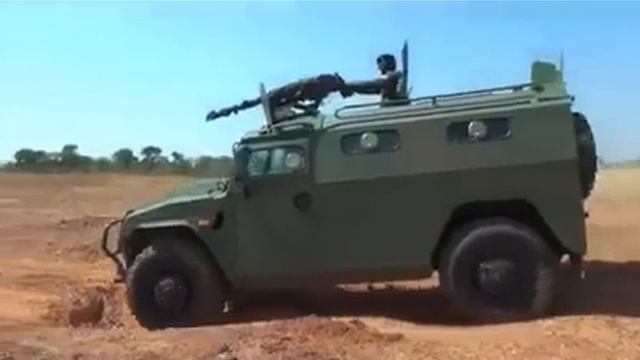 Бронемашины Тигр российского производства в Замбии