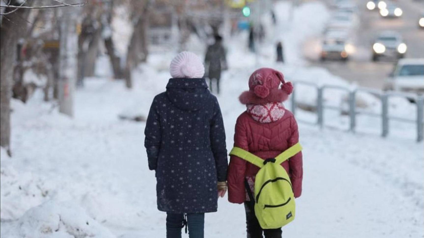 В некоторых городах Челябинской области из-за морозов отменяют занятия в школах