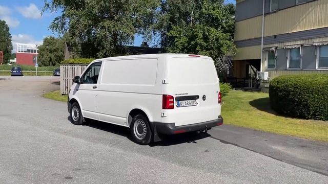 Köp Skåpbil Volkswagen Transporter T6 2.0 TDI BMT Skåp på Klaravik