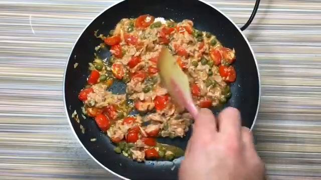 Макароны с тунцом и помидорами пошаговый рецепт