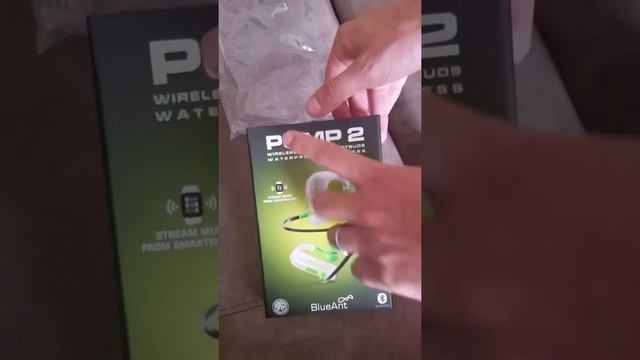 Blueant Pump 2 Bluetooth Waterproof Sport Earphones Unboxing (green)