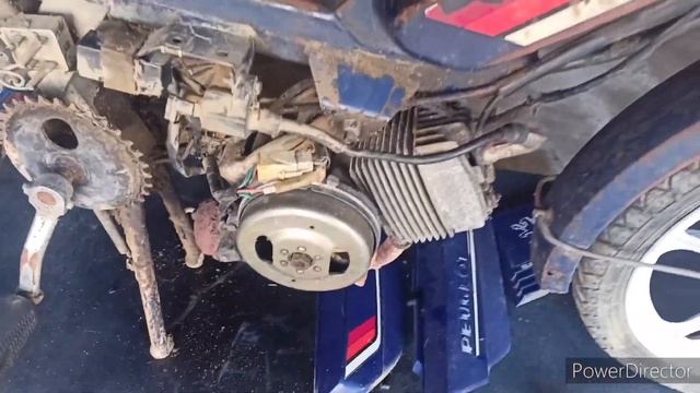 Peugeot 103 vogue 1988 de épave a neuf démontage complet épisode 1 🔥