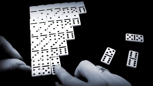 ASMR Very relaxing! Playing with Dominoes  Hand movements Triggers