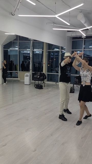 Bachata Partnerwork 24.09.23 Vadim Supsun & Tatiana. Paseala with turn, campana, headroll  #dance