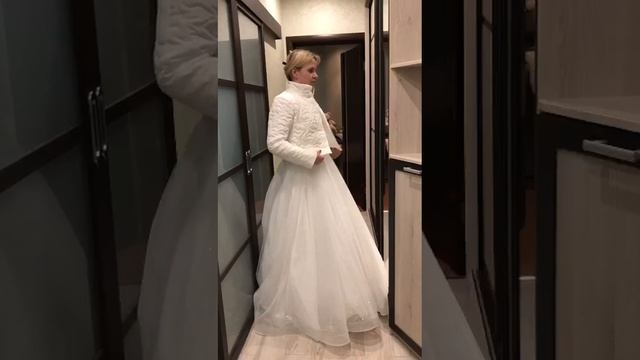 Примерка свадебного платья
