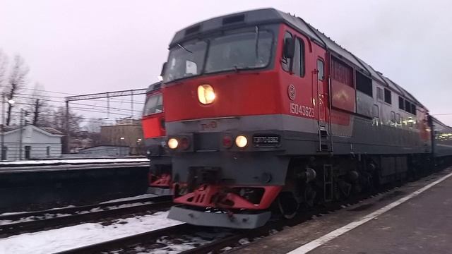 Отправление ТЭП70-0362 с поездом СПБ-ГОМЕЛЬ с Витебского вокзала