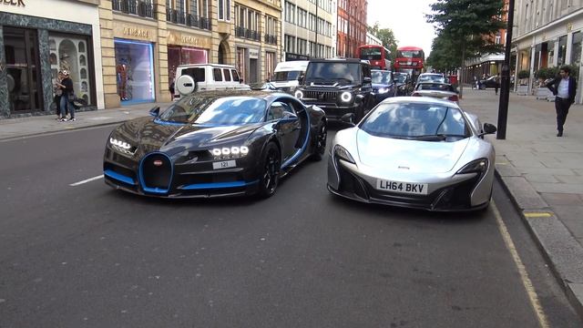 CRUISING Bugatti Chiron in London August 2019