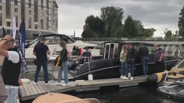 КАТЕР ИВОЛГА 30 на выставке INTERNATION BOAT SHOW 2023 в Санкт-Петербурге 1-3 сентября