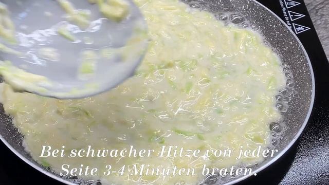 Reiben Sie einfach 2 Zucchini und Kartoffeln!  Ich habe noch nie bessere Pfannkuchen gegessen!