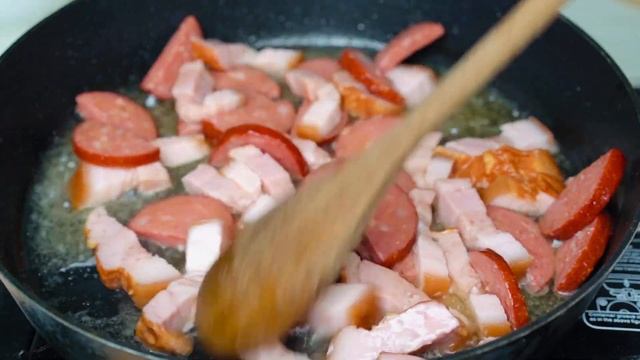 Mic Dejun Țărănesc: Rețetă Simplă și Delicioasă